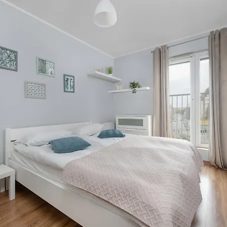 Apartament We Wroclawiu Z Dwiema Sypialniami, Wanna I Biurkiem Do Pracy Zdalnej By Renters * Вроцлав